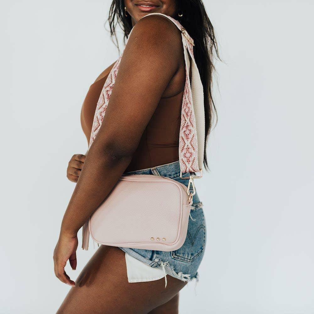 Willow Camera Crossbody Bag: Red